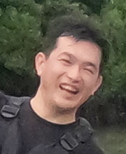 正本　庸介